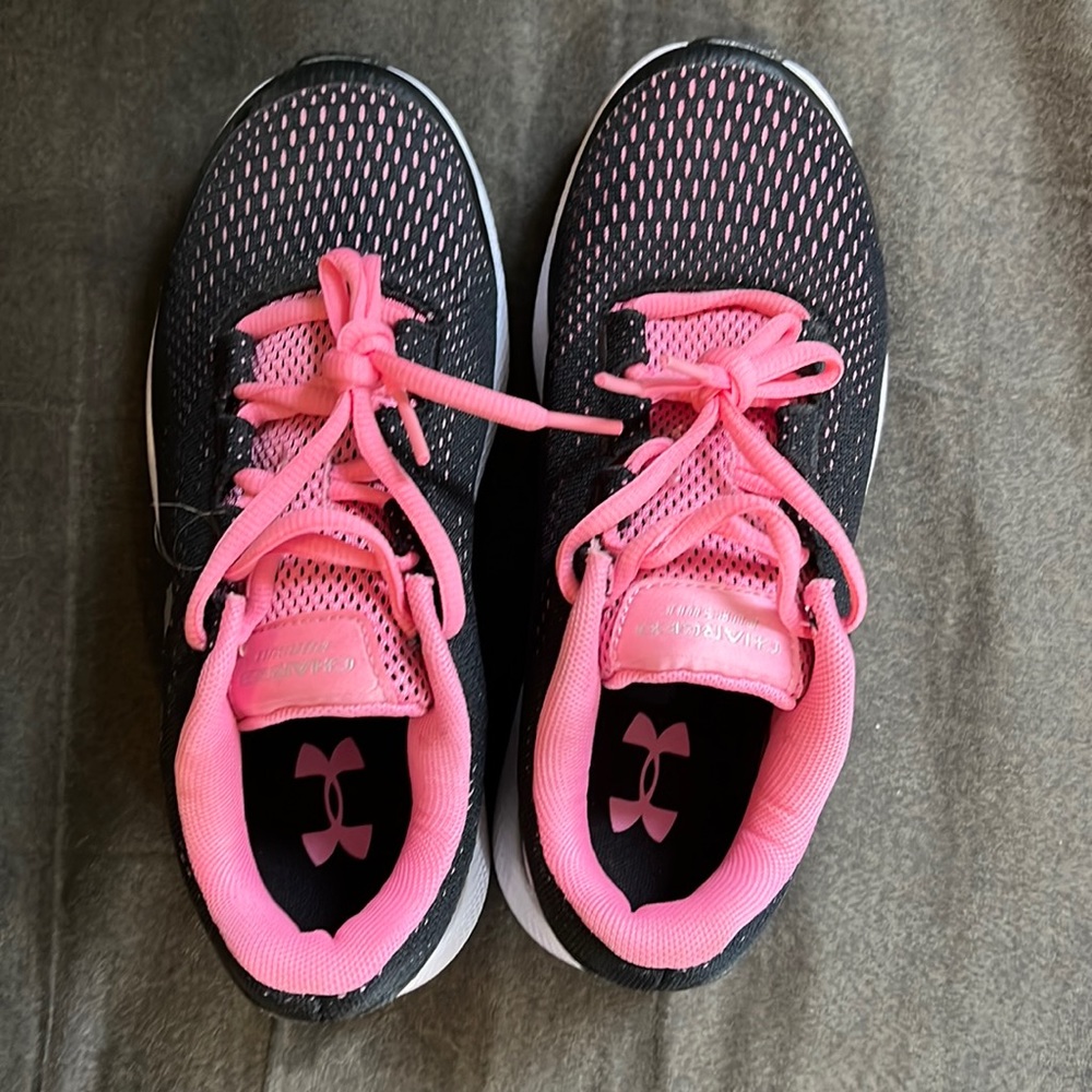 Brand new Under Armour big girls sneakers